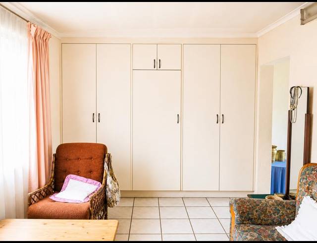 1 BEDROOM PROPERTY TO RENT IN STRUBENVALE